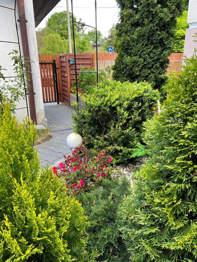 Apartament1 Tri-City Oliwa Ogrod, Prywatne Wejscie Γκντανσκ Εξωτερικό φωτογραφία